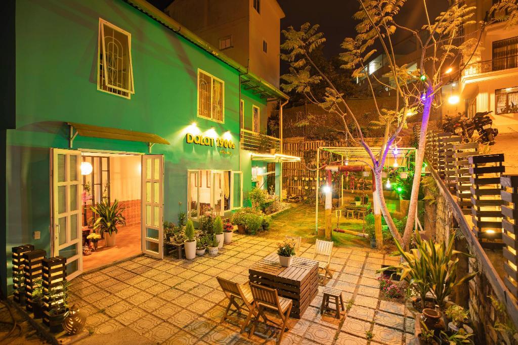 So sánh homestay với khách sạn 